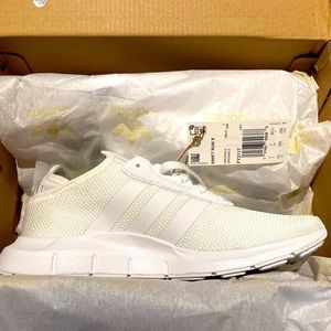 ADIDAS SWIFT RUN X SHOES